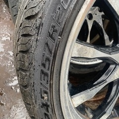 タイヤ245-35-20の画像