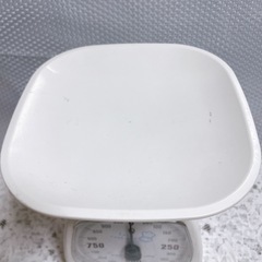 タニタ　ハカリ　軽量器具　1kgの画像