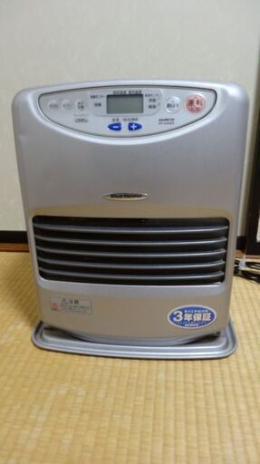ダイニチ　石油ファンヒーター 06年KF-U32ES 未使用品　整理番号Q ダイニチ 石油ファンヒーター 06年KF-U32ES 未使用品 整理番号Q