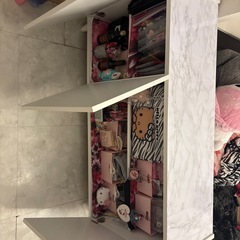 収納家具の画像