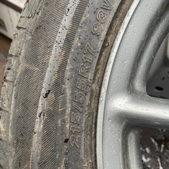 タイヤ215-55-17の画像