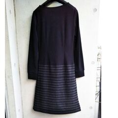 シンプル 長袖 ワンピース 黒 M相当 柔らかストレッチ素材の画像
