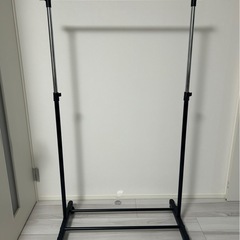 ハンガーラックの画像