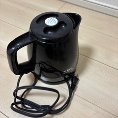 ティファール　電気ケトル　ブラック　0.8Lの画像