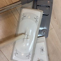 クイックルワイパー2本　モップ1本の画像