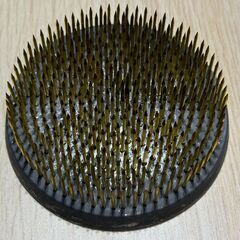 菊印剣山 丸型 直径8㎝ 強力太針 花道 生花 の画像