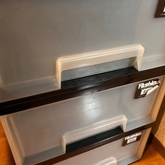衣装ケース4個　引き出し収納の画像