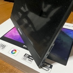モバイルモニター14インチ　自立スタンド内蔵の画像