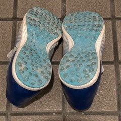 【美品】umbro サッカーシューズ　20cm キッズの画像