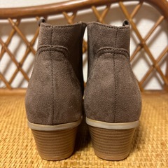 ショートブーツの画像