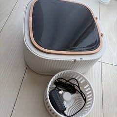 折りたたみ洗濯機の画像