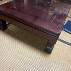 紫檀の座卓　ガラスカバーありの画像