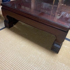 紫檀の座卓　ガラスカバーありの画像