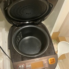 炊飯器の画像