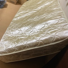 シングルマットレスの画像