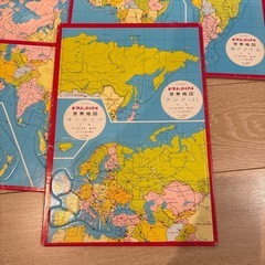 世界地図パズルの画像