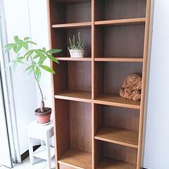 本棚　傷ありの画像