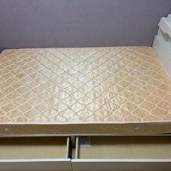 使用期間1年 セミダブルベッドの画像