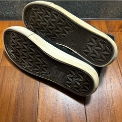 ハイカットスニーカーの画像