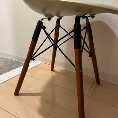 【0円譲渡】椅子　ダイニングチェア　チェア　ベージュの画像