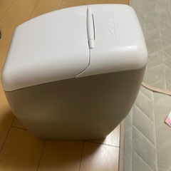 Aprica おむつ処理ポット ホワイトの画像