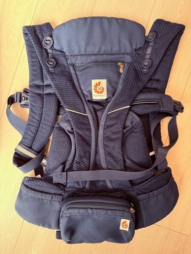 Ergobaby エルゴベビー 抱っこひも OMNI Breeze ミッドナイトブルー 0ヶ月から36ヶ月 メッシュ素材 通気性 前向き抱き可能 新生児対応 だっこひも 抱っこ紐 出産準備