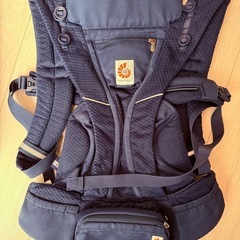 Ergobaby エルゴベビー 抱っこひも OMNI Breeze ミッドナイトブルー 0ヶ月から36ヶ月 メッシュ素材 通気性 前向き抱き可能 新生児対応 だっこひも 抱っこ紐 出産準備の画像