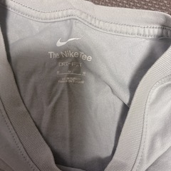 NIKEロゴプリントナイキメンズTシャツ Mサイズの画像