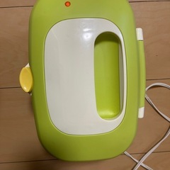 Combi おしりふきウォーマー ホワイト・グリーンの画像