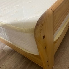 セミダブルベッド フレーム マットレスの画像