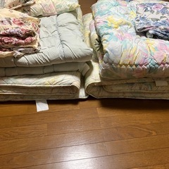 【決まりました】客用和布団2セット（マットレス無し）の画像