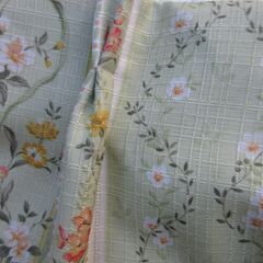 カーテン４枚セット　グリーン系　105x200cmほど　の画像