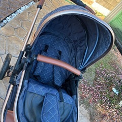 座面を取り外せるベビーカーの画像