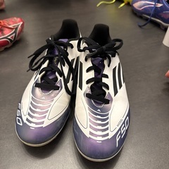 ジュニアサッカースパイクの画像