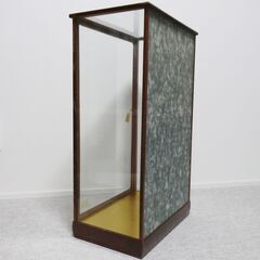 ガラスケースの画像