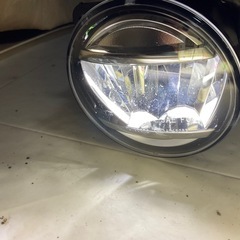 SUZUKI純正　LEDフォグランプ 2個セット ジムニー、ハスラー　新品の画像