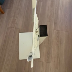 テレビスタンドの画像