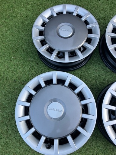 ダイハツ　キャンバス　キャンパス純正スチールホイール　キャップ付き　14インチ