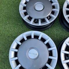 ダイハツ　キャンパス純正スチールホイール　キャップ付き　14インチの画像