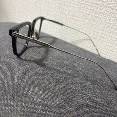 ジェントルモンスターメガネの画像