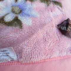 シングル毛布　ピンク花柄　ブランケット　厚み普通の画像