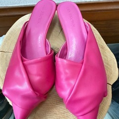 レディース靴・パンプス23.5cmの画像