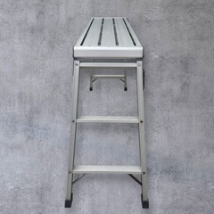 アルミ製 折りたたみ足場台 洗車台 脚立 高さ約740mmの画像