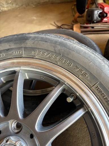 軽自動車　タイヤホイール