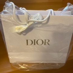 ラッピング、カバン、化粧品メーカー紙袋、
の画像