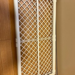 無料　ニトリ　突っ張り棒棚の画像