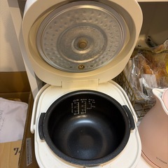 SHARP 炊飯器の画像