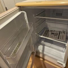 シャープ製のノンフロン冷凍冷蔵庫「SJ-C14A-P」の画像