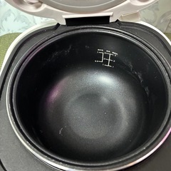2024年式　3合炊き　炊飯器の画像