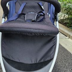 アップリカの3輪ハイシートベビーカー、スムーヴの画像